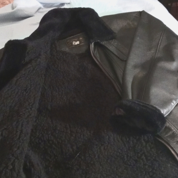 Black leather jacket with lining Deluxe jacket pockets - Picture 2 of 6